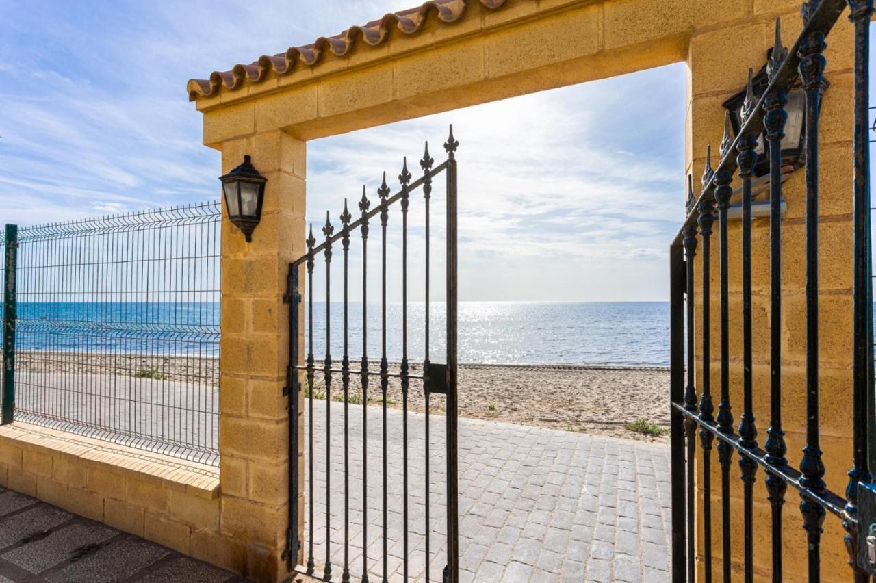 Holidays2Mijas Costa Lubina Del Sol Frontline Beach, Pool, Terrace, Seaview & Parking Sitio de Calahonda Exteriör bild